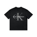 Calvin Klein Kaos Logo Seri Huruf, Unisex '"COD '" K212