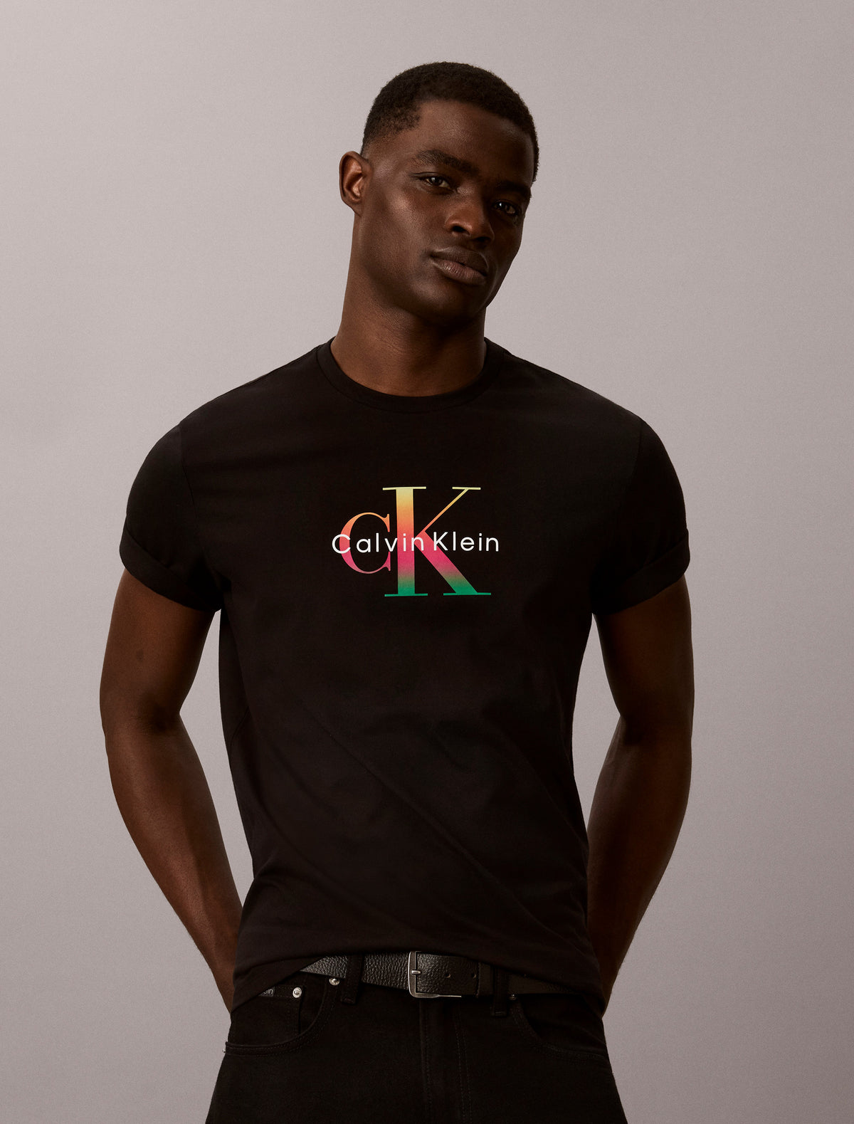 Calvin Klein Kaos Logo Seri Huruf, Unisex '"COD '" K209