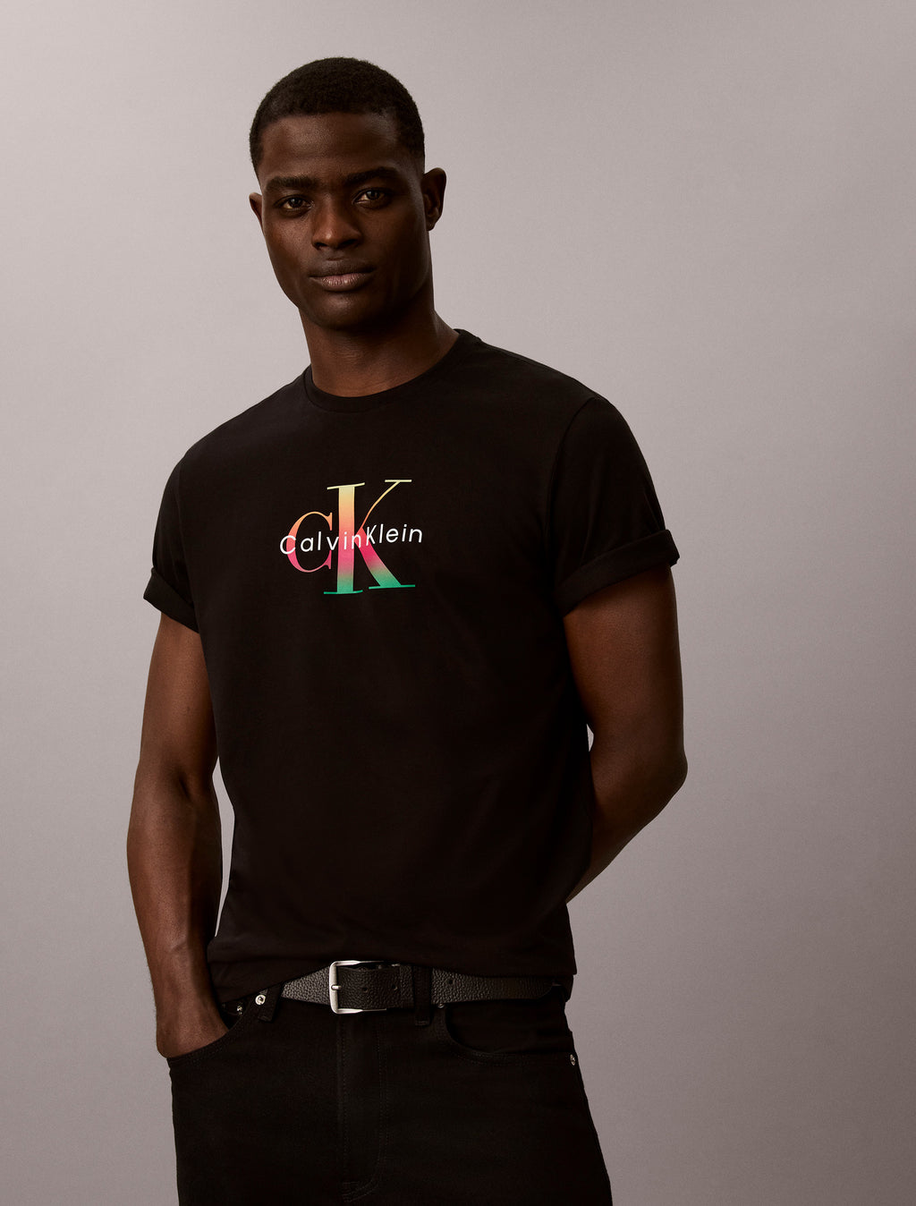 Calvin Klein Kaos Logo Seri Huruf, Unisex '"COD '" K209