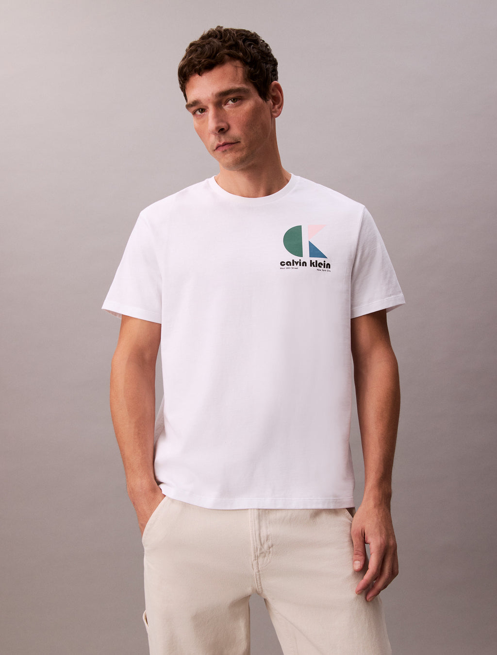 Calvin Klein Kaos Logo Seri Huruf, Unisex '"COD '" K213