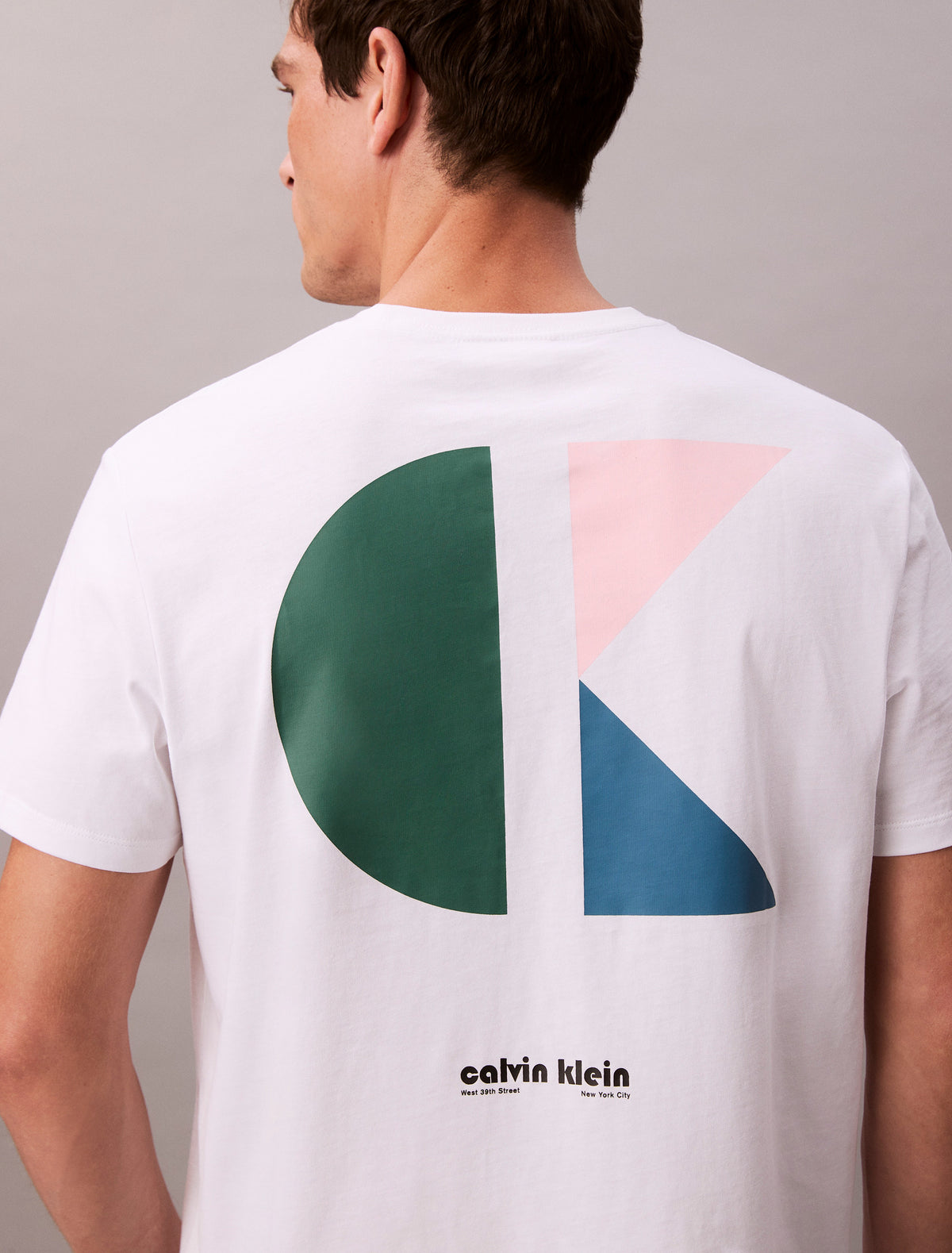 Calvin Klein Kaos Logo Seri Huruf, Unisex '"COD '" K213