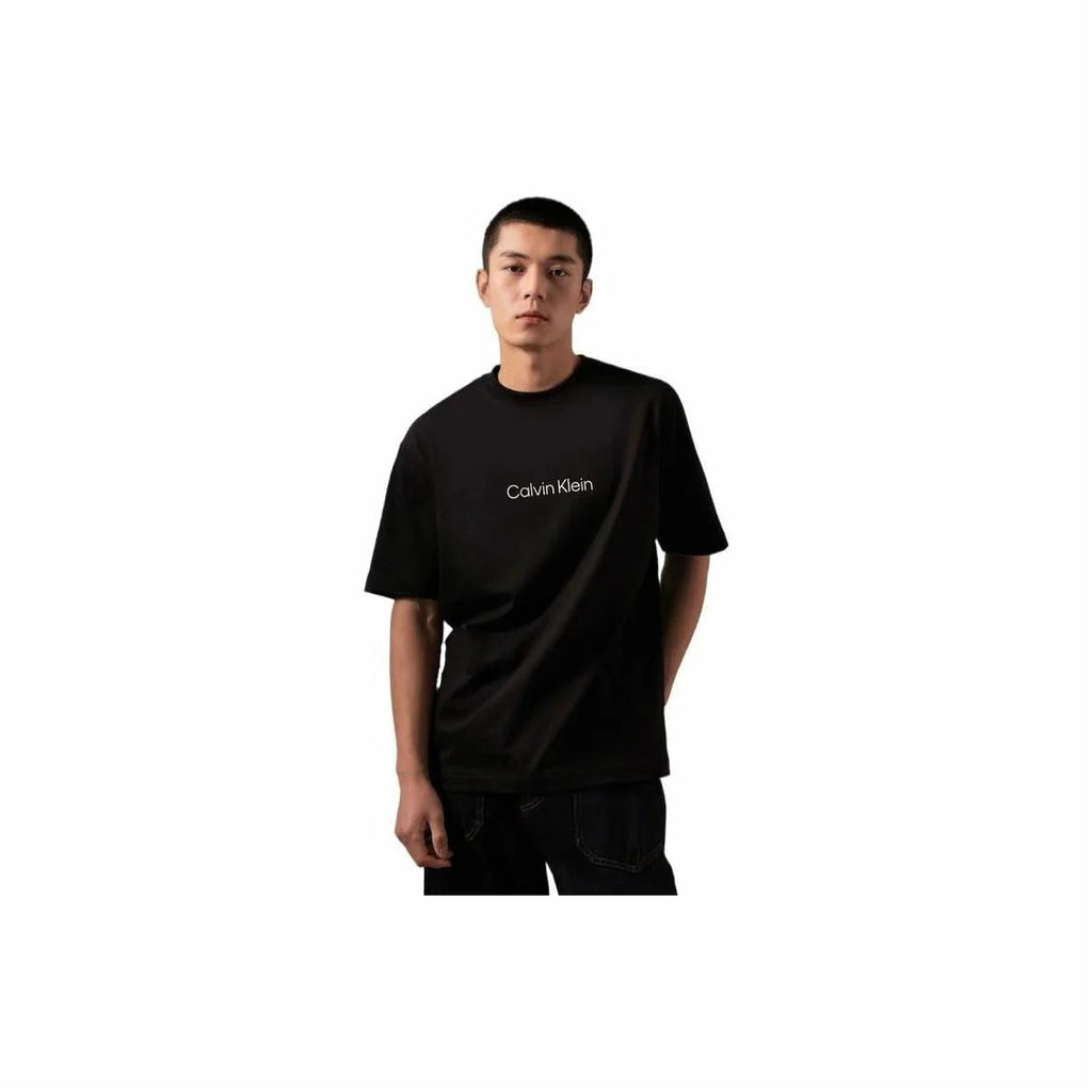 Calvin Klein Kaos Logo Seri Huruf, Unisex '"COD '" K201